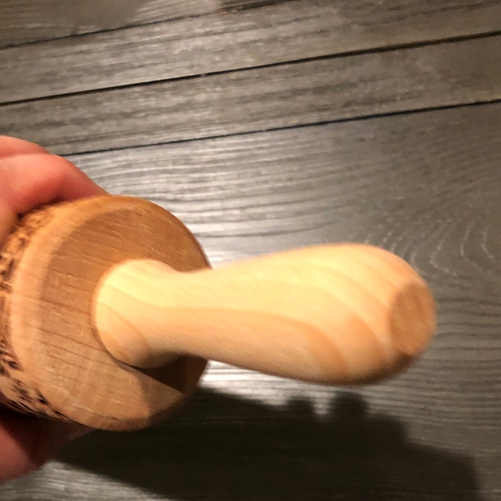 Algis Crafts Embossed Floral Rolling Pin - Picture 9 of 11